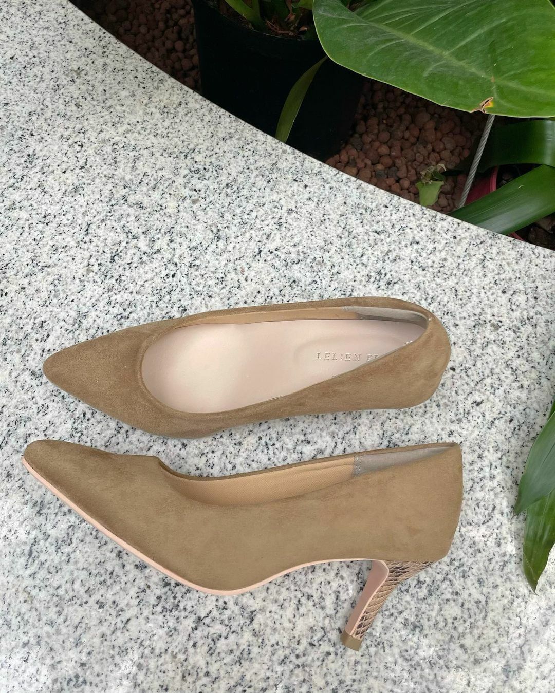 【AmiAmi穿搭分享IG OOTD】模特兒 婚禮必搭 健步如飛人氣尖頭7公分高跟鞋