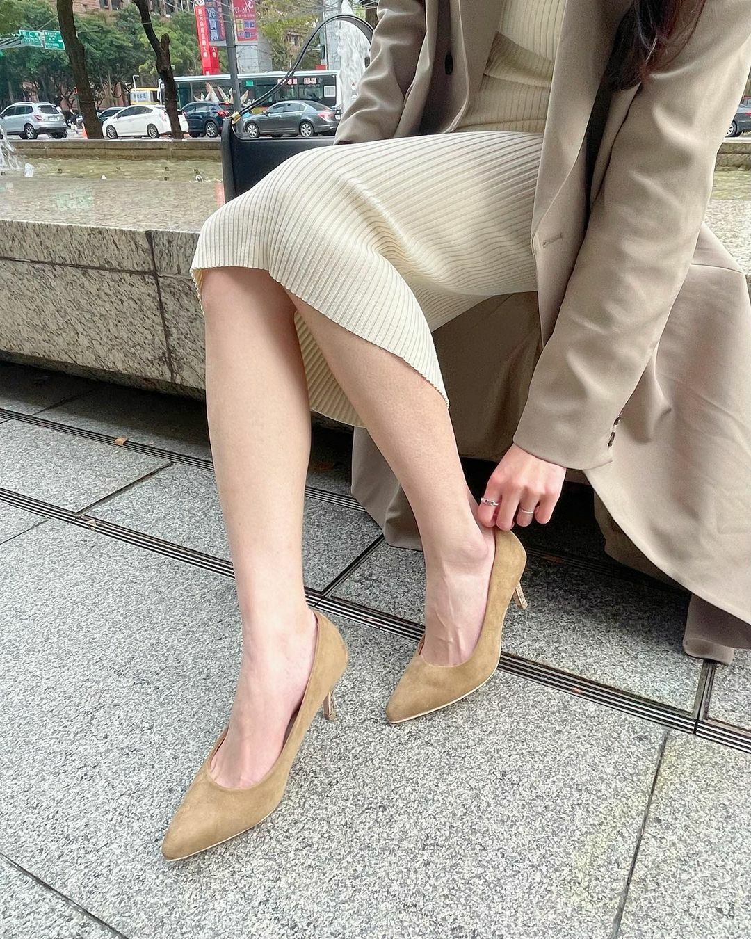 【AmiAmi穿搭分享IG OOTD】模特兒 婚禮必搭 健步如飛人氣尖頭7公分高跟鞋