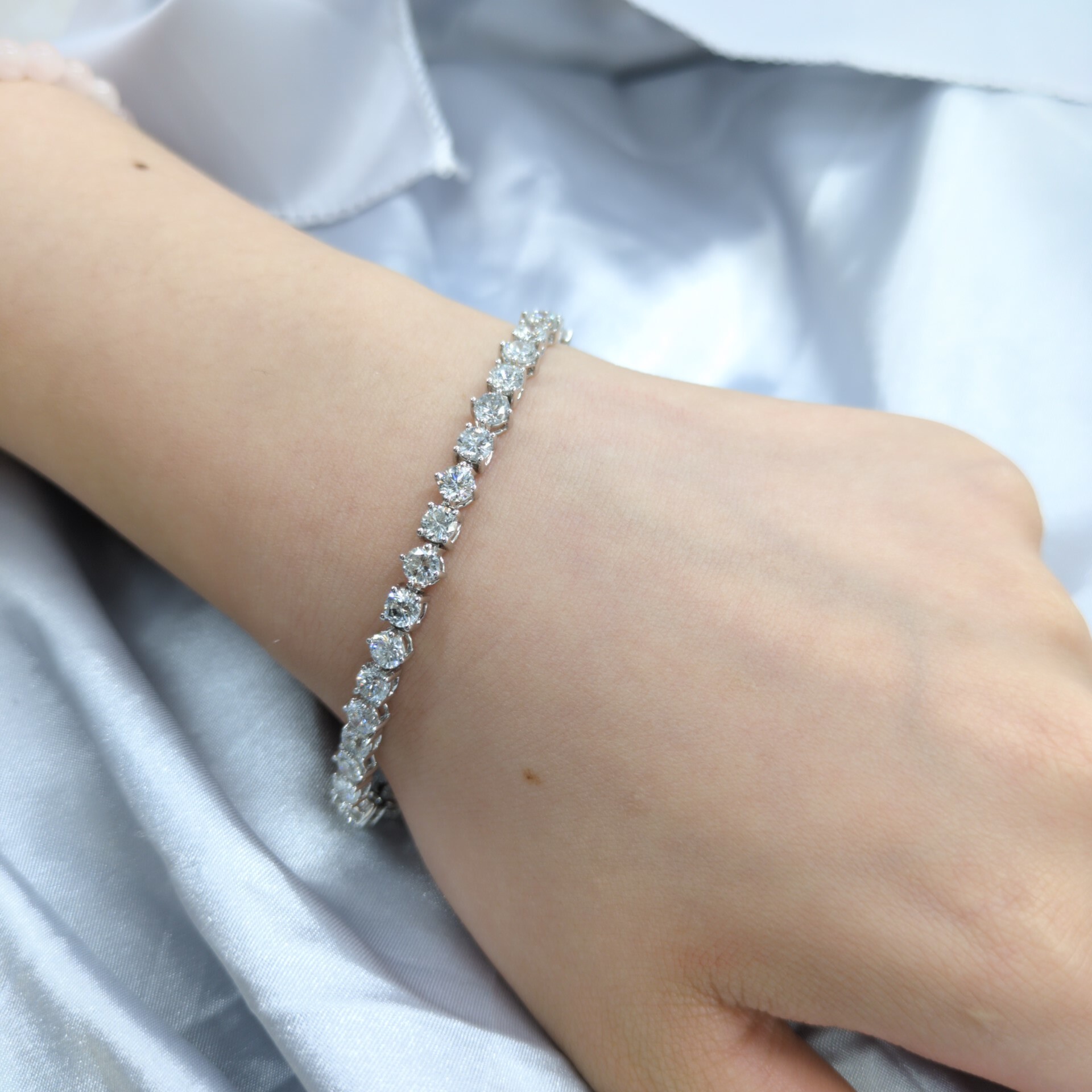 全新18K白金7卡54份鑽石手鍊