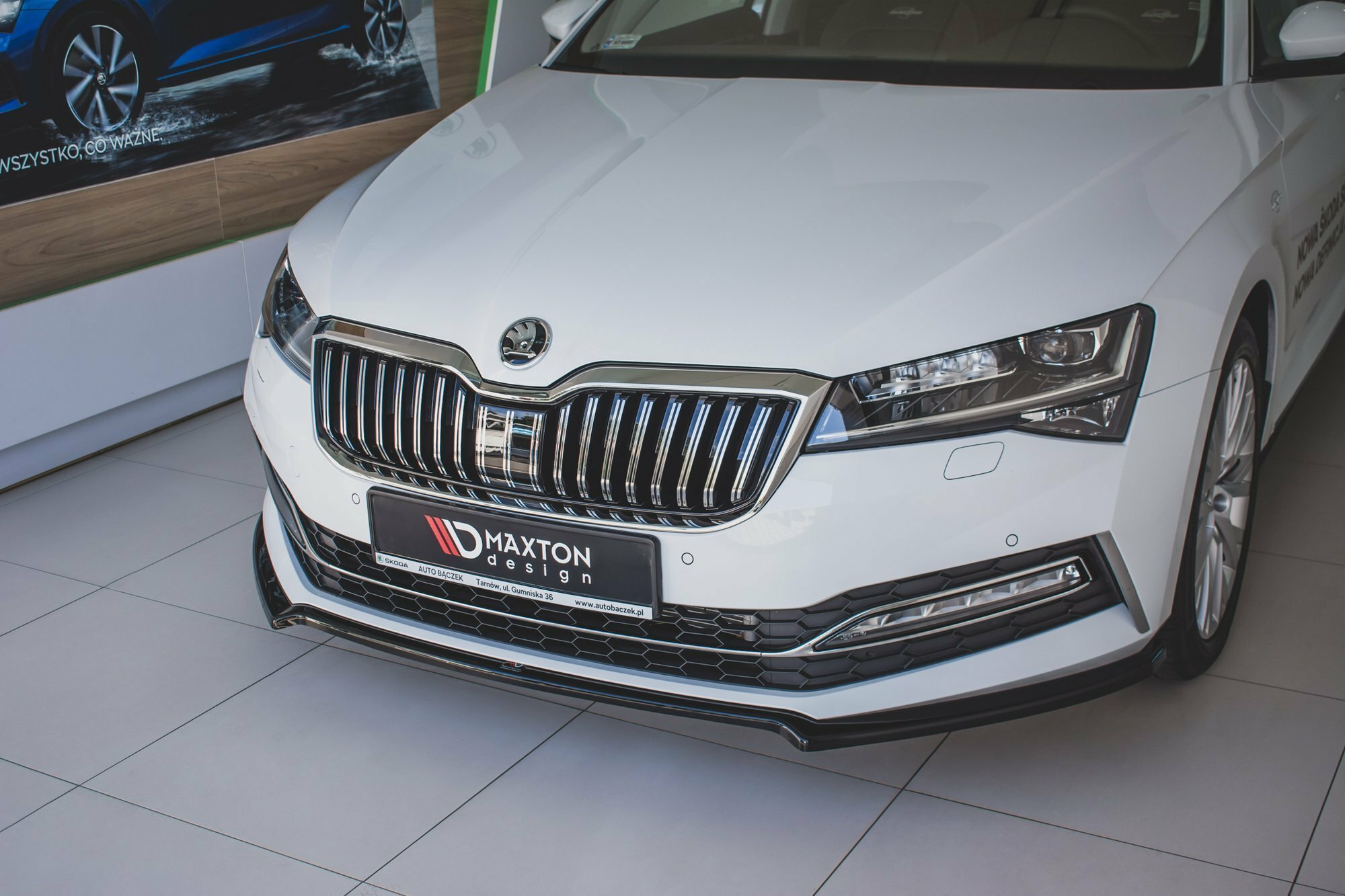 MAXTON DESIGN 前下巴V1 SKODA SUPERB MK3 小改款後 2021-