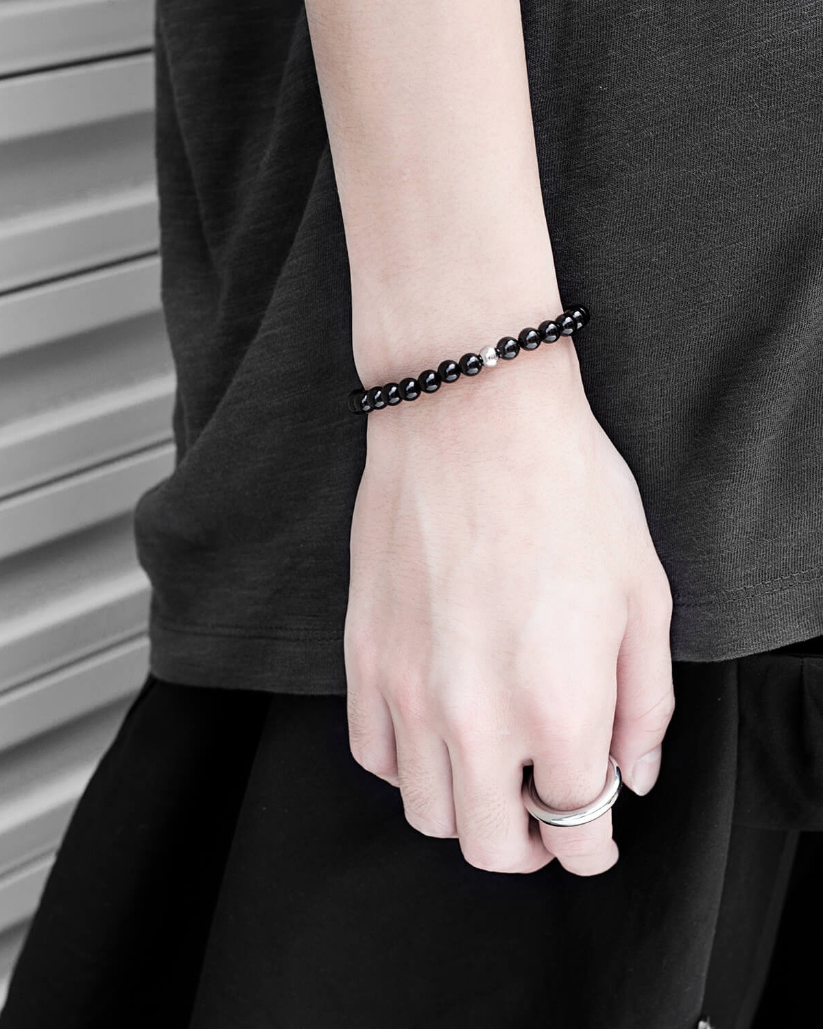 RECOVERY 亮面6MM串珠手環（黑瑪瑙）