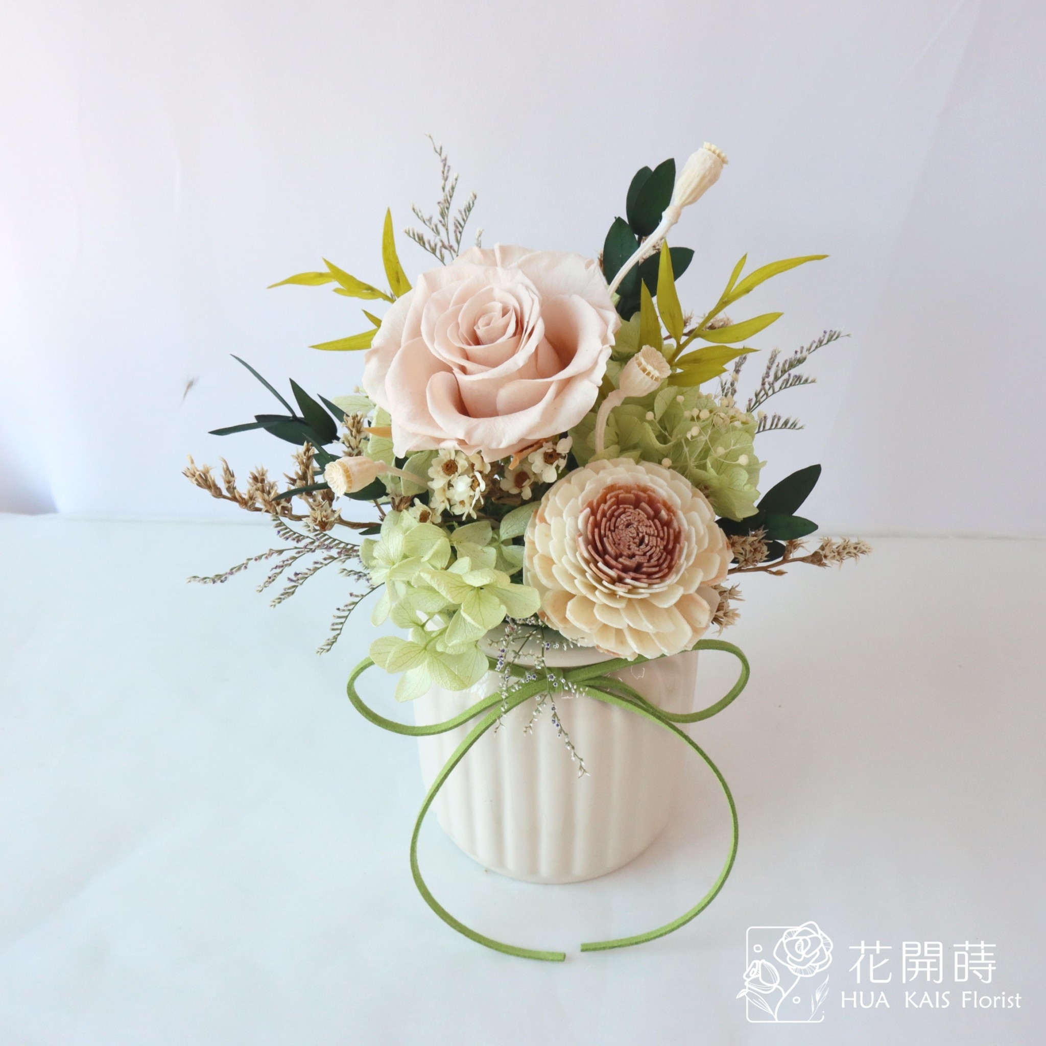 永生玫瑰小桌花|奶綠牛奶瓶|開幕小盆栽|生日禮物|辦公桌小盆花