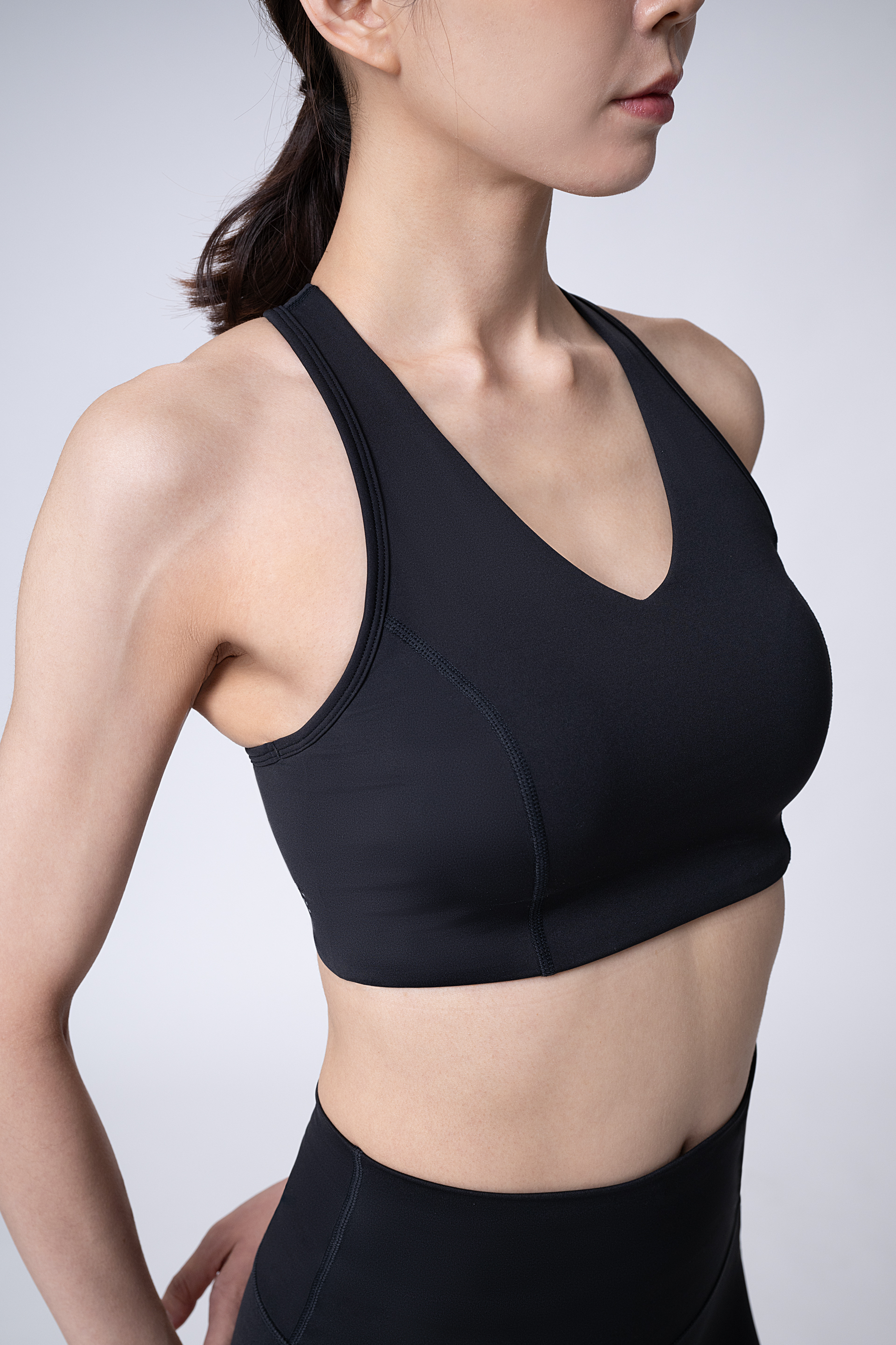 中強度美背運動內衣 黑色