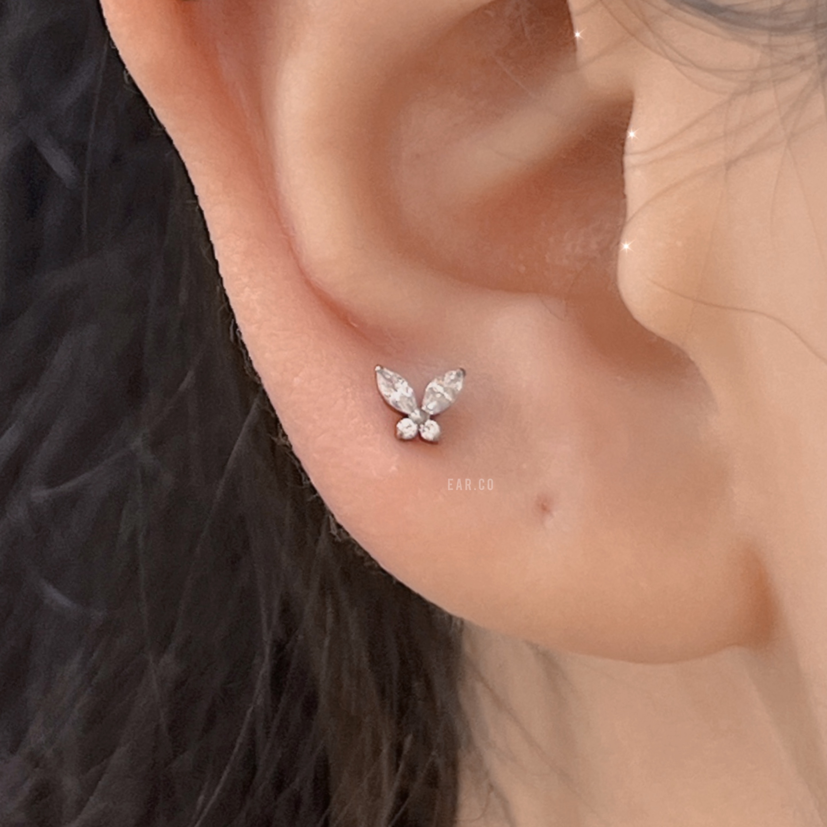 迷你閃石小蝴蝶平頭耳門/耳珠/耳骨釘 [G23 Titanium]