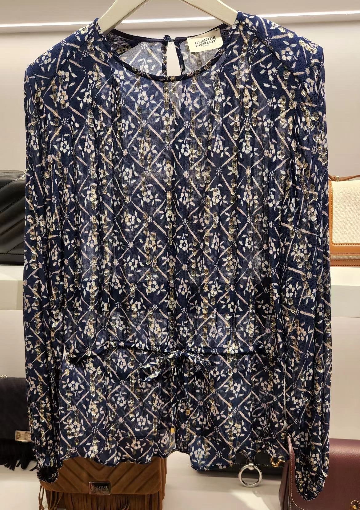 CP 黑色印花上衣 -M