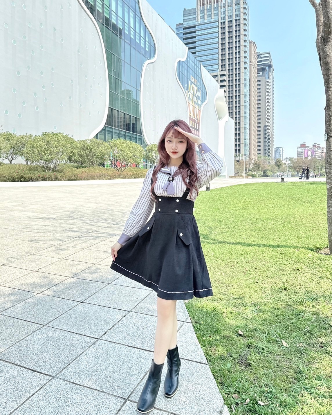 【AmiAmi穿搭分享IG OOTD】辣妹靴 百搭經典 可甜可鹹