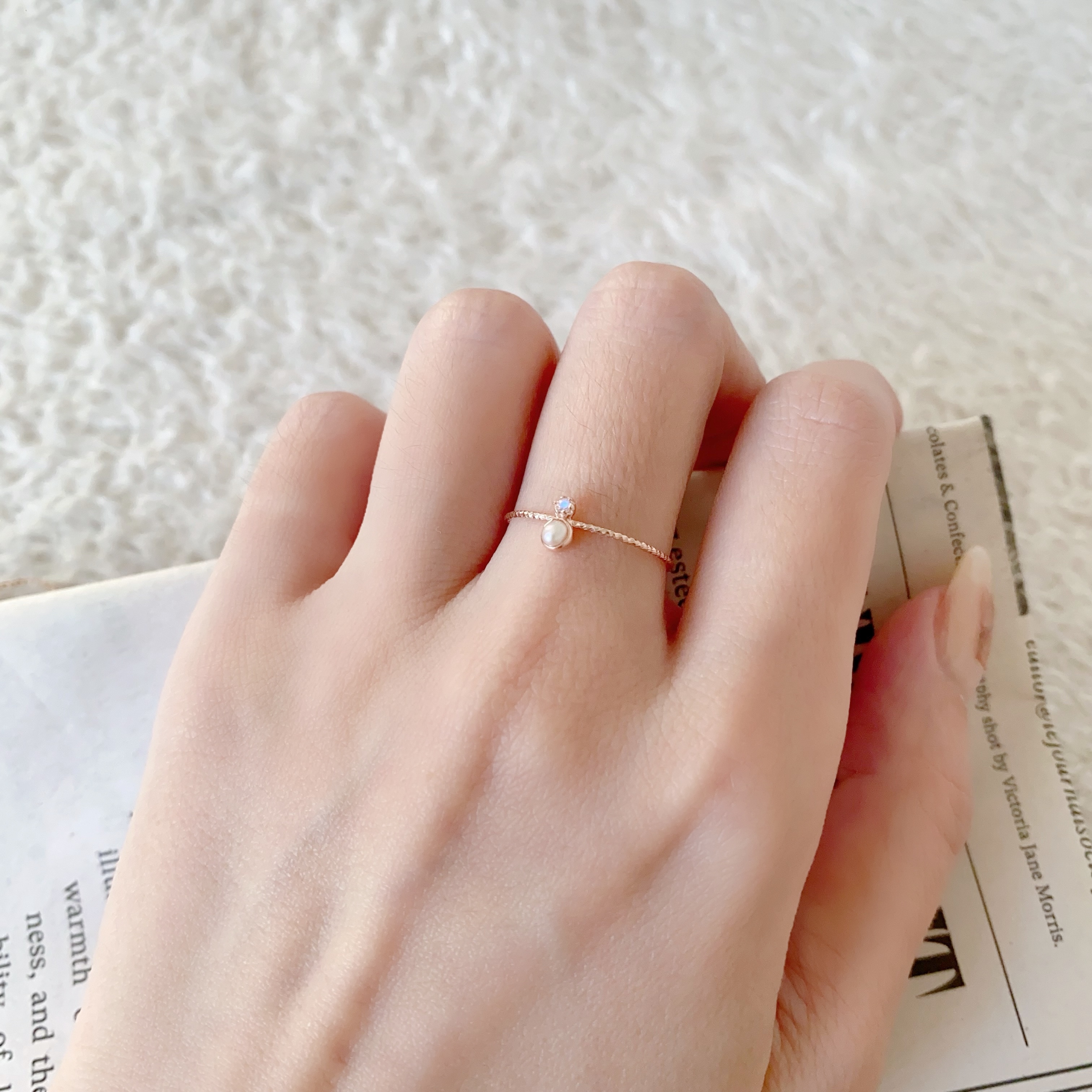 小圓珍珠月光石戒指