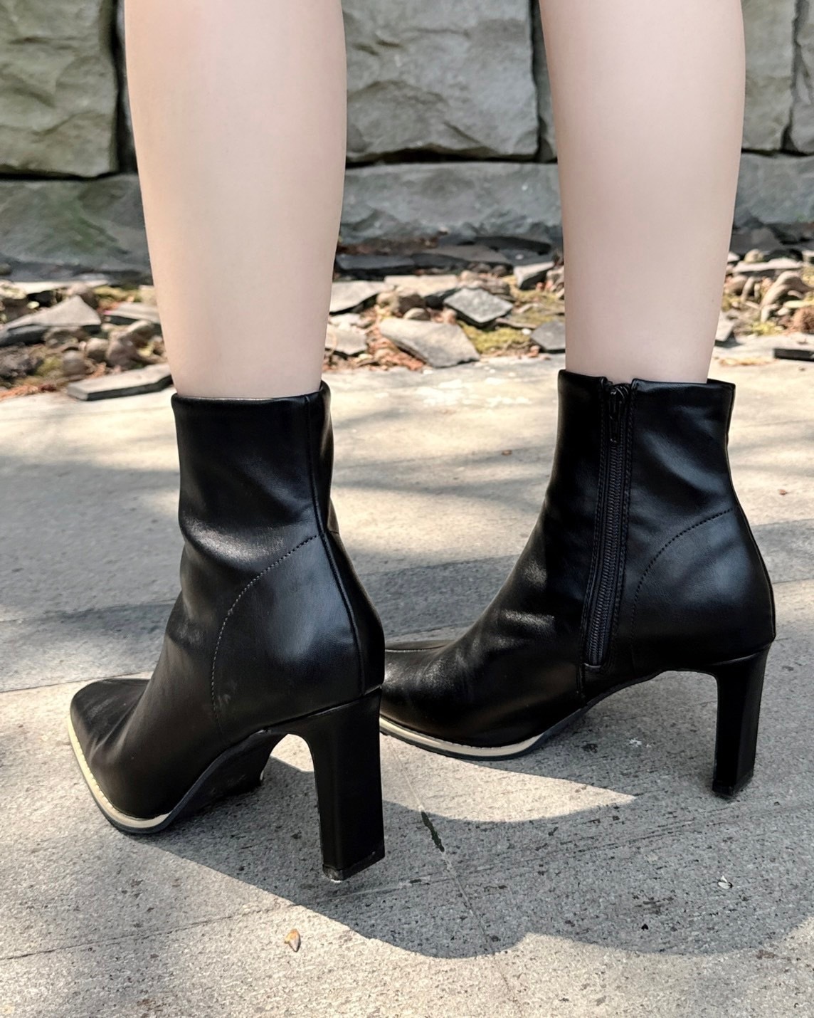 【AmiAmi穿搭分享IG OOTD】辣妹靴 百搭經典 可甜可鹹