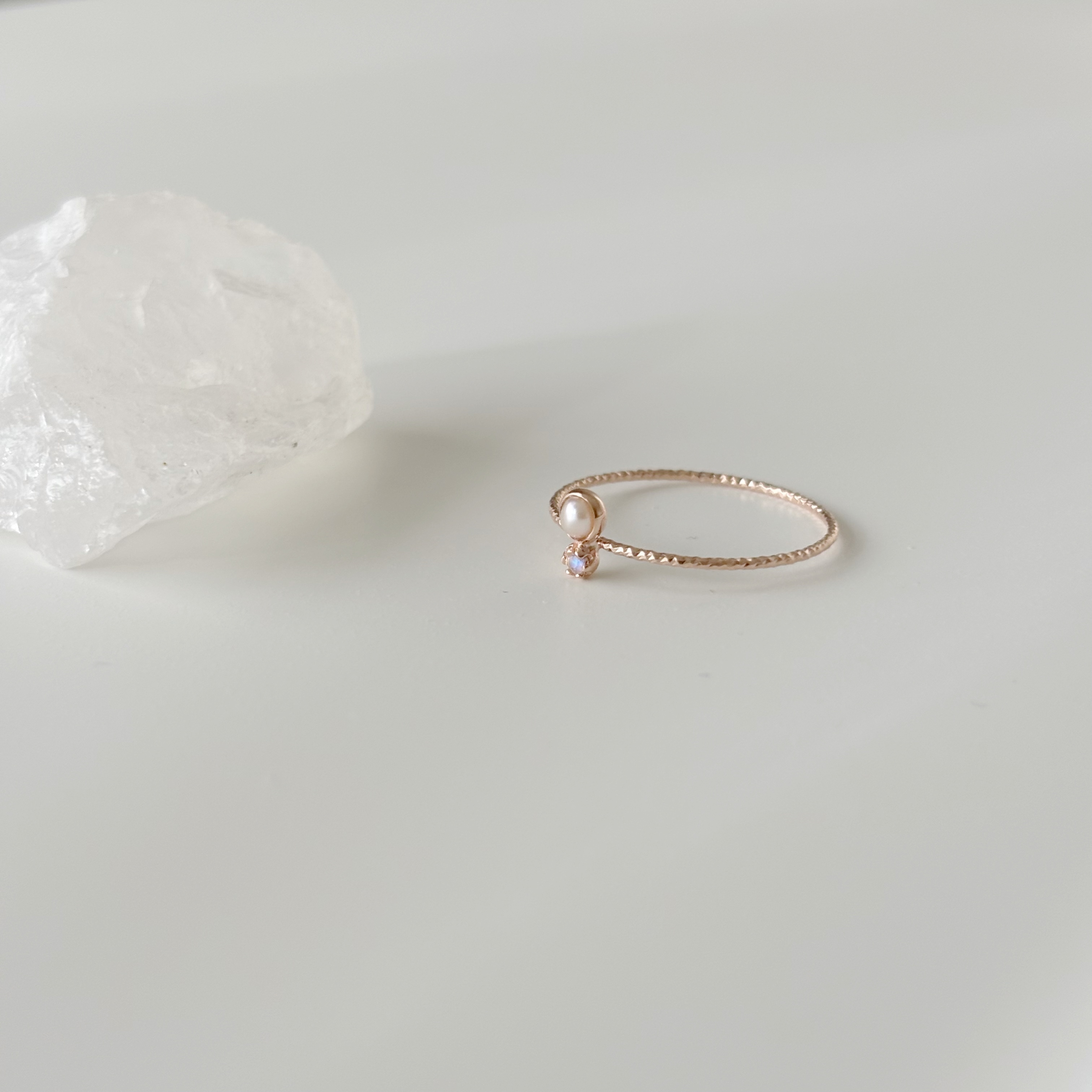 小圓珍珠月光石戒指