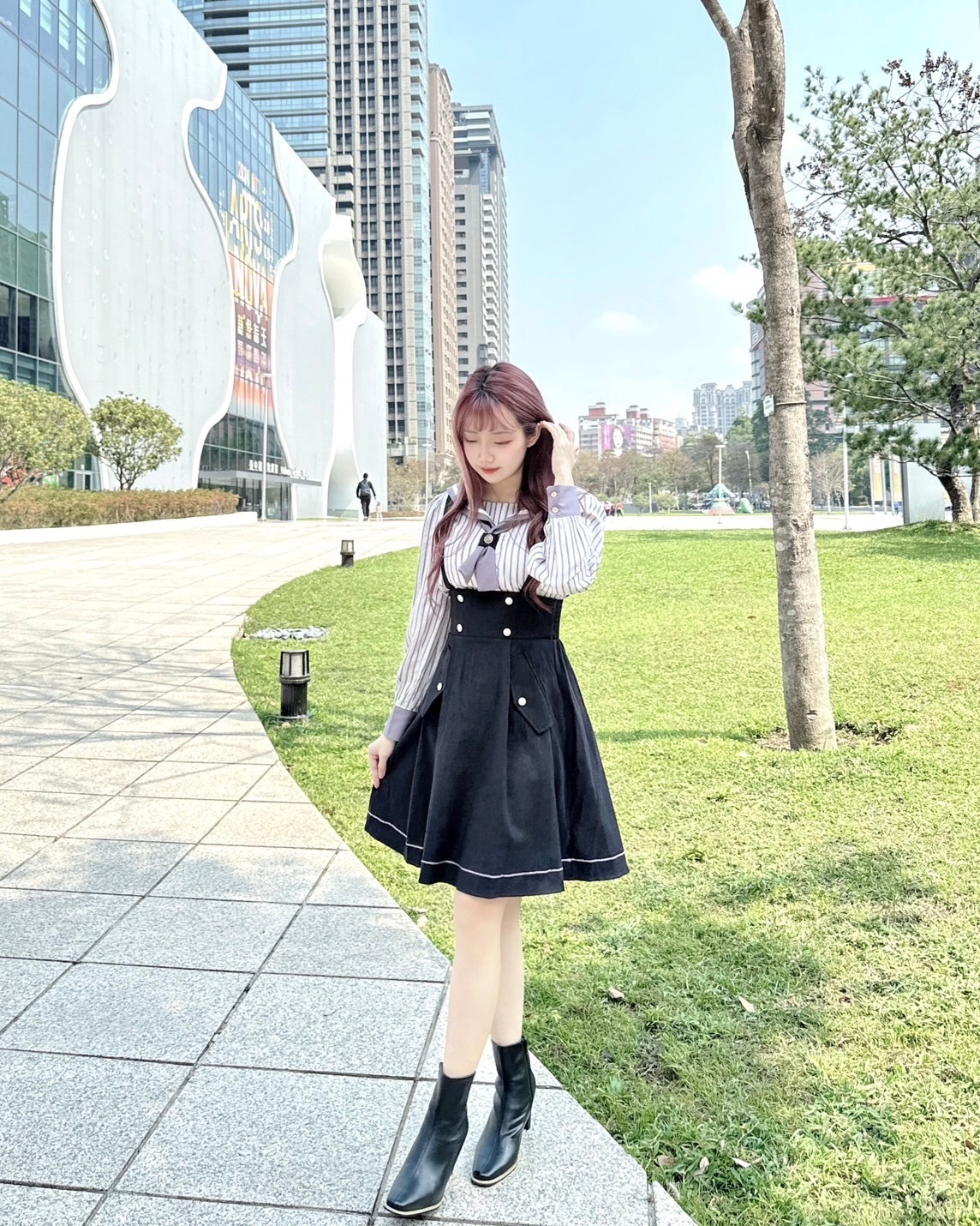 【AmiAmi穿搭分享IG OOTD】辣妹靴 百搭經典 可甜可鹹