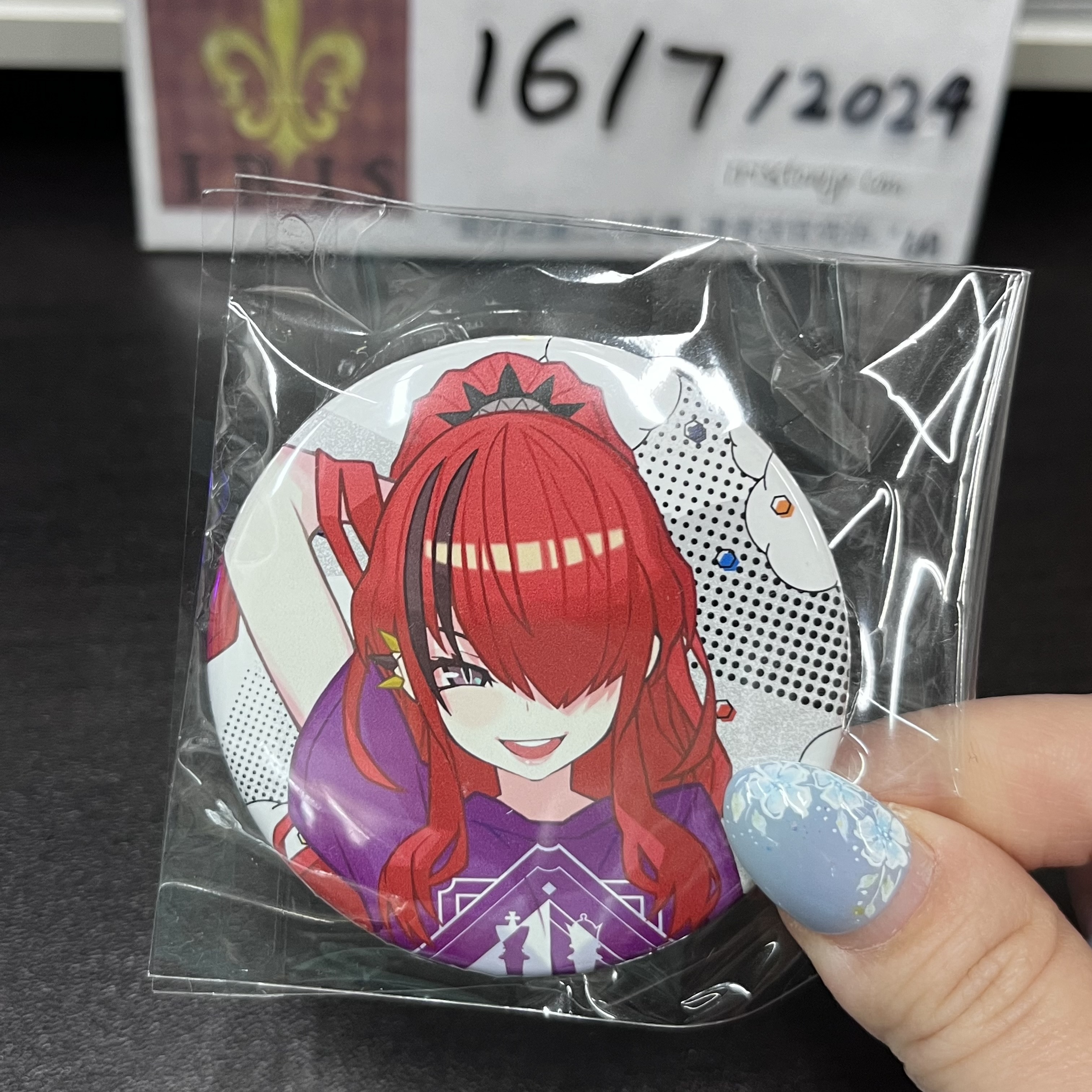 彩虹社 Lain 襟章