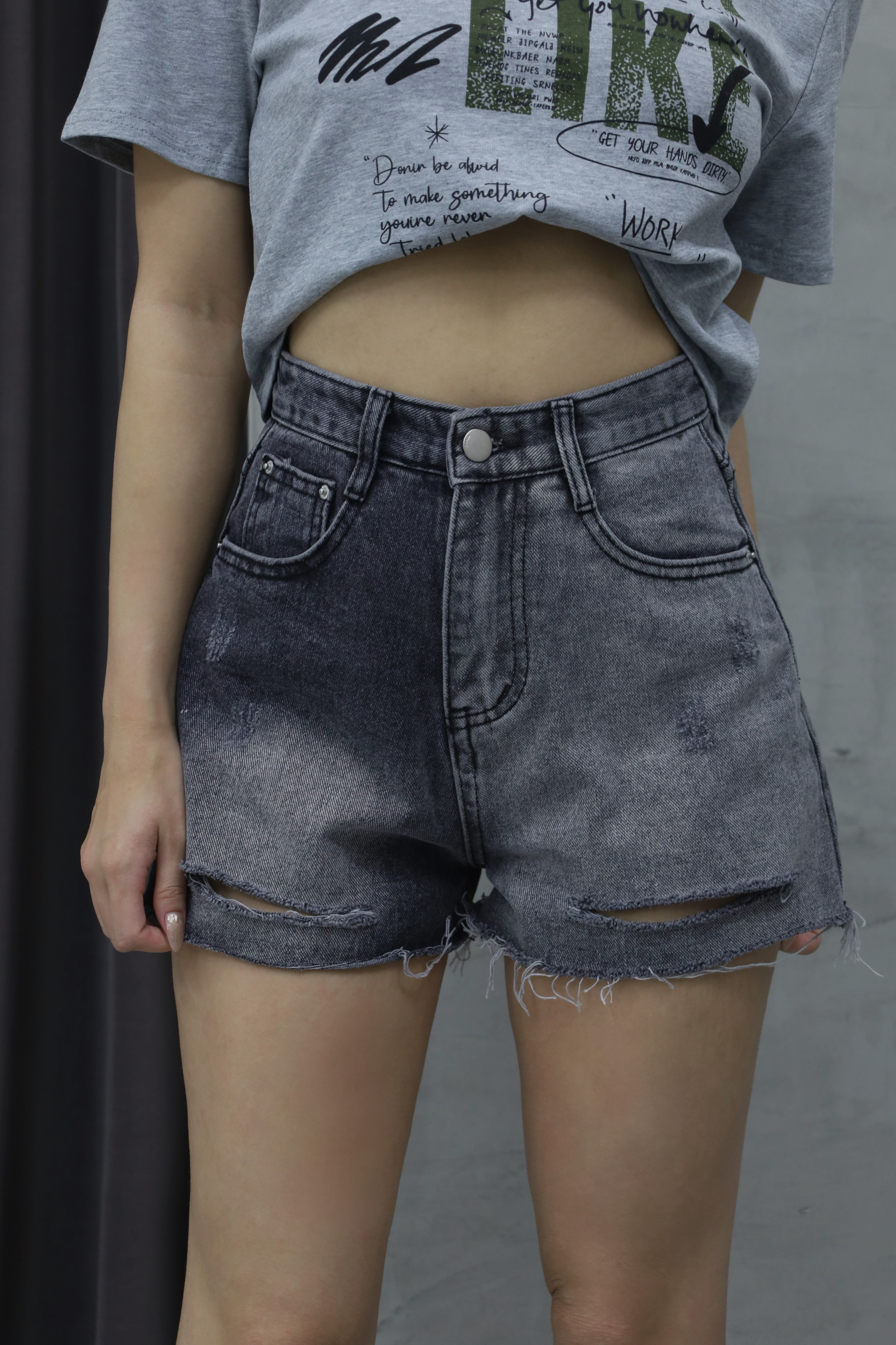 拼色刷破牛仔短褲