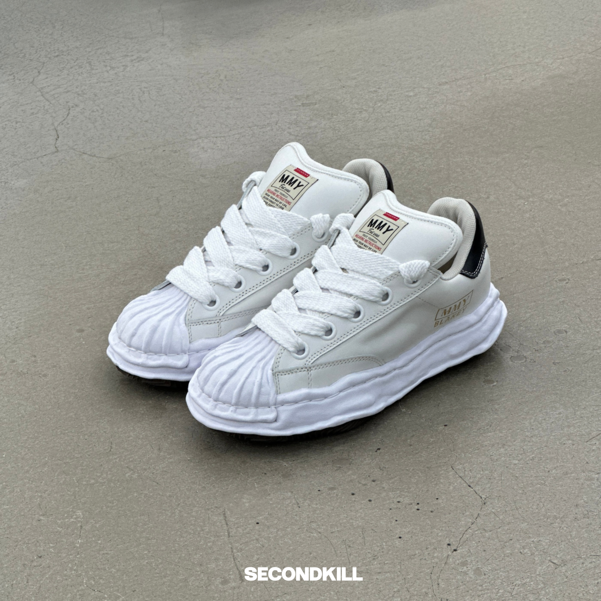 Maison Mihara Yasuhiro Baker Puffer- White l A12FW723