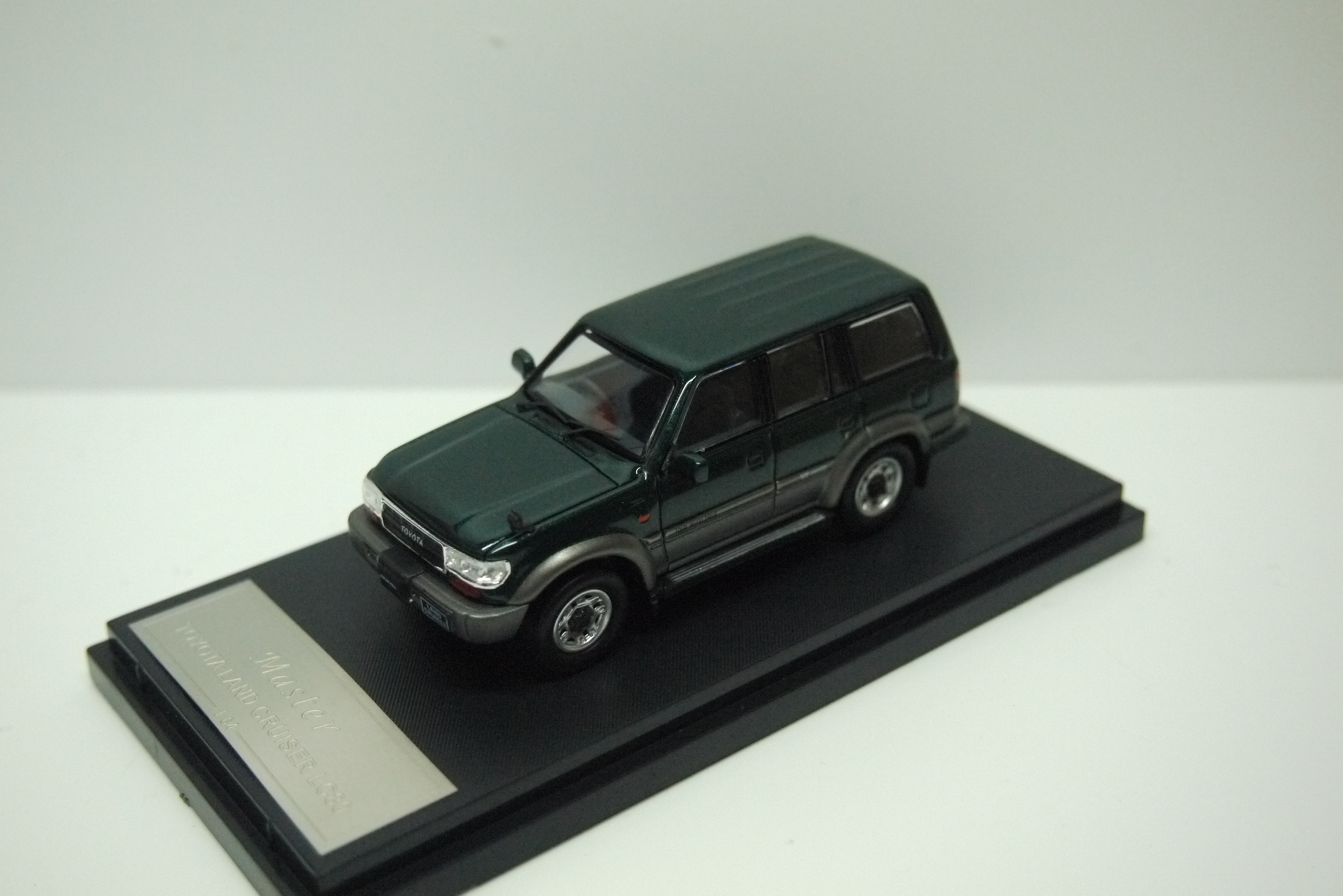 Master Toyota Land Cruiser LC80 Green