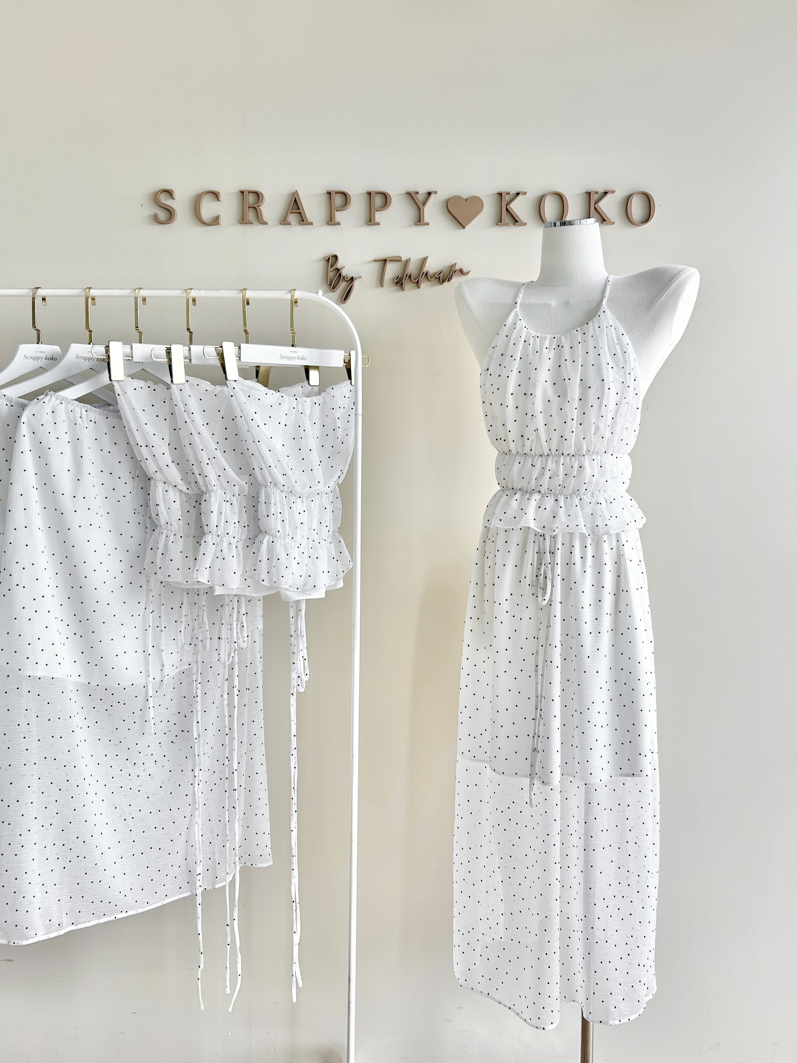 Loveliness 交叉綁帶點點套裝