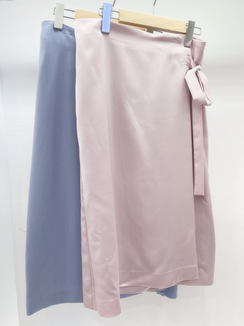 側綁蝴蝶結A字裙