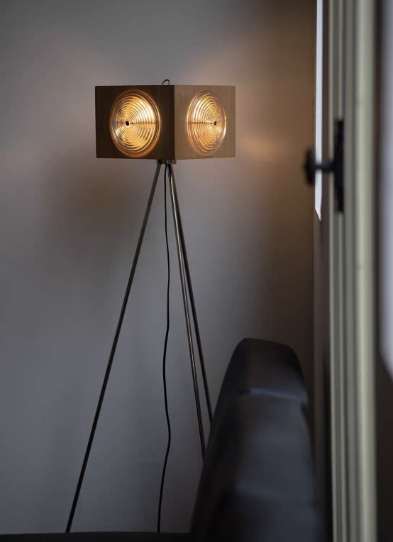 山河即木 玻璃燈罩落地燈 (木頭腳, 8kg)