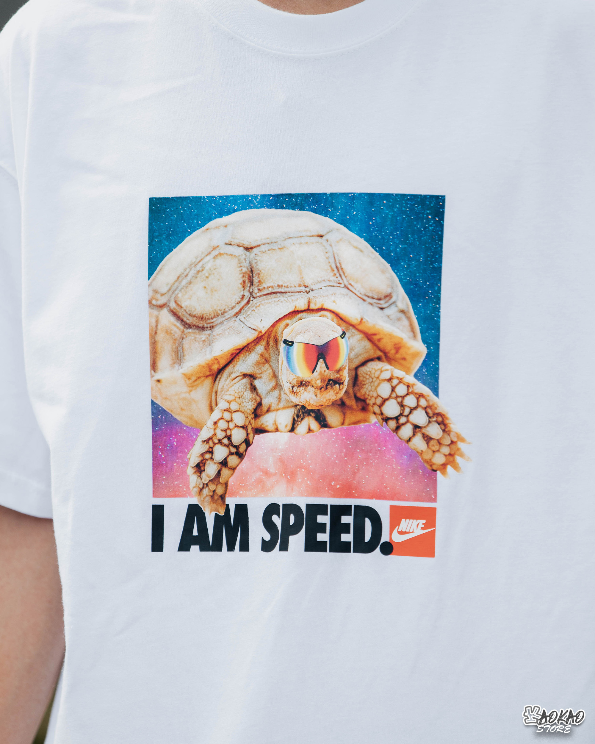 NIKE  短袖上衣 運動 休閒 海龜 A NSW TEE【FD1351-100】【海外限定大家庭】