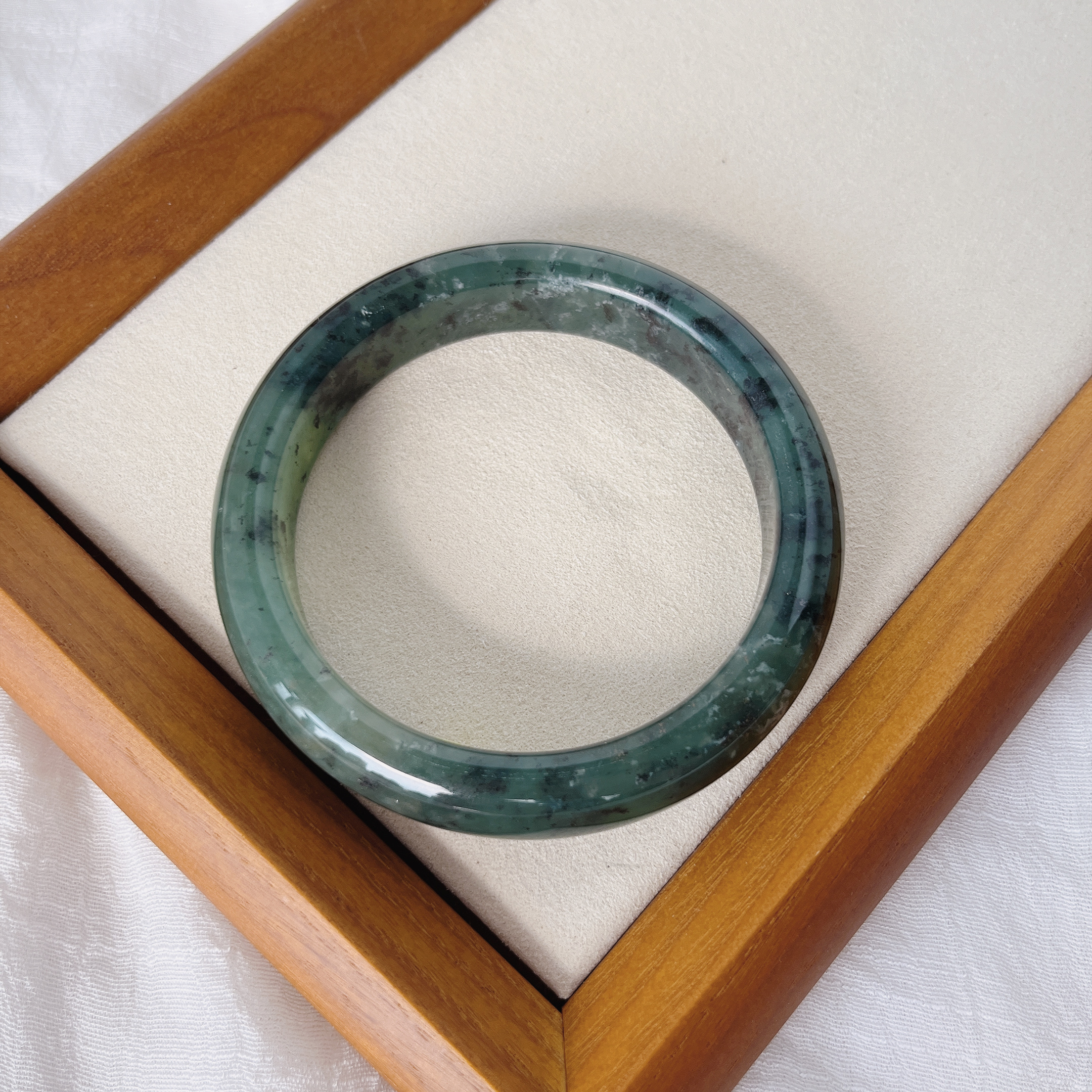 岫玉．深藍水墨飄花平安鐲