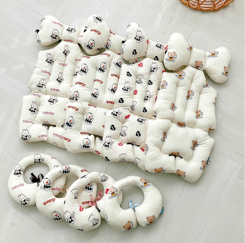 (限時超瘋狂特惠價🔥)DOTFRIENDS夢遊仙境🎈-四季通用嬰兒車頸枕(坐墊需另外購買)