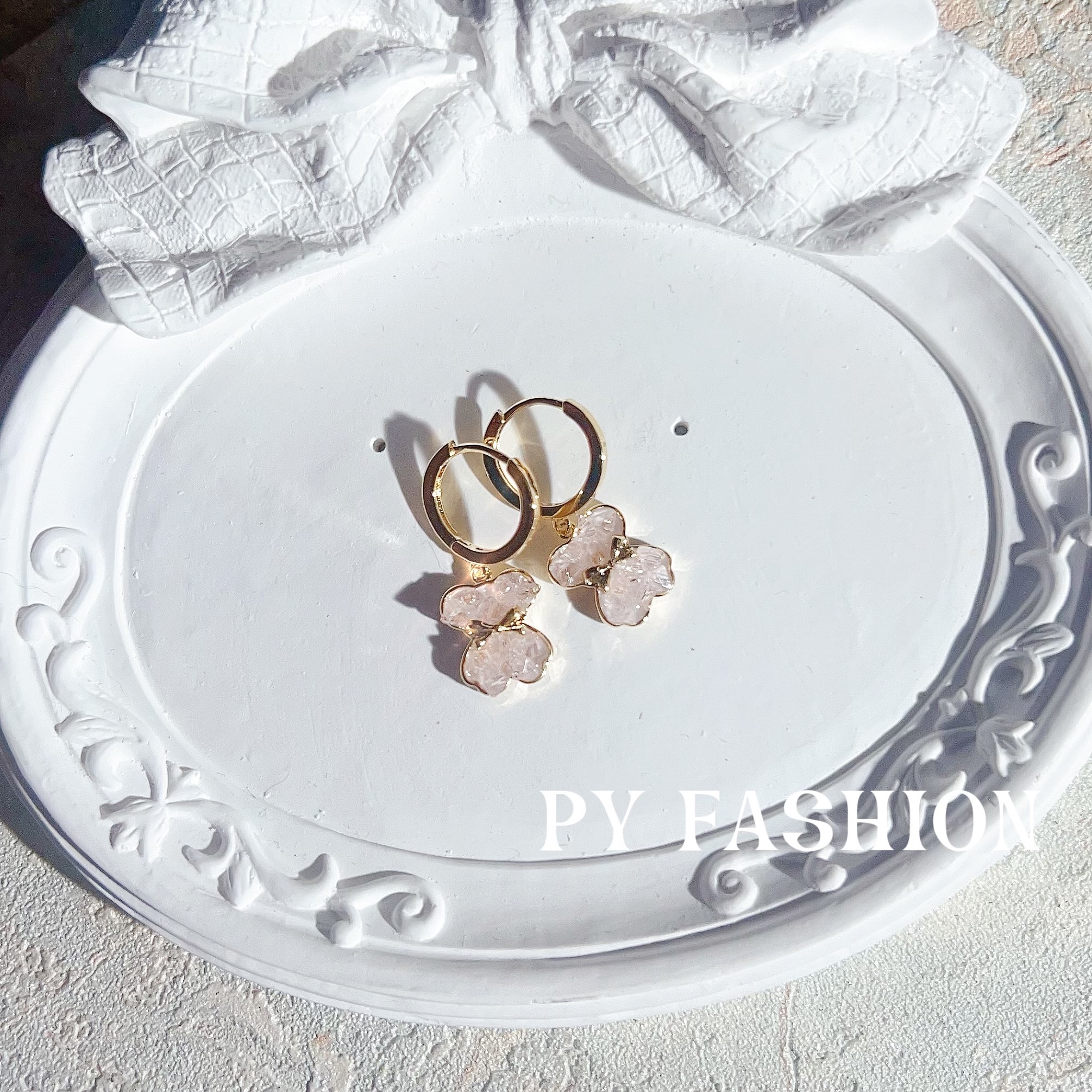 PYA0709 HANDMADE CRYSTAL CUTIE BEAR BEAR EAR RING