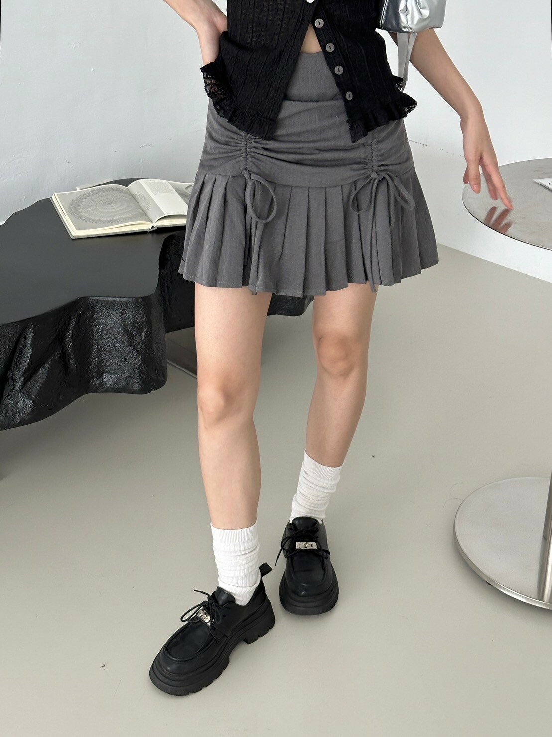 年末出清✧˖°how sweet綁帶抓皺百折裙(附內裏)(2colors)