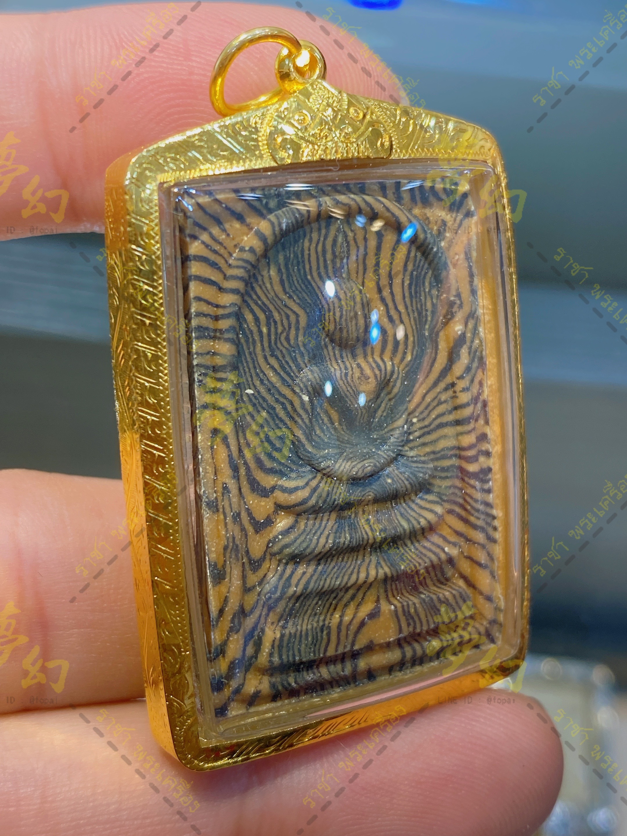 近代崇迪之王近代三大聖僧龍婆培2536 經典虎皮紋彩泥崇迪完美品項