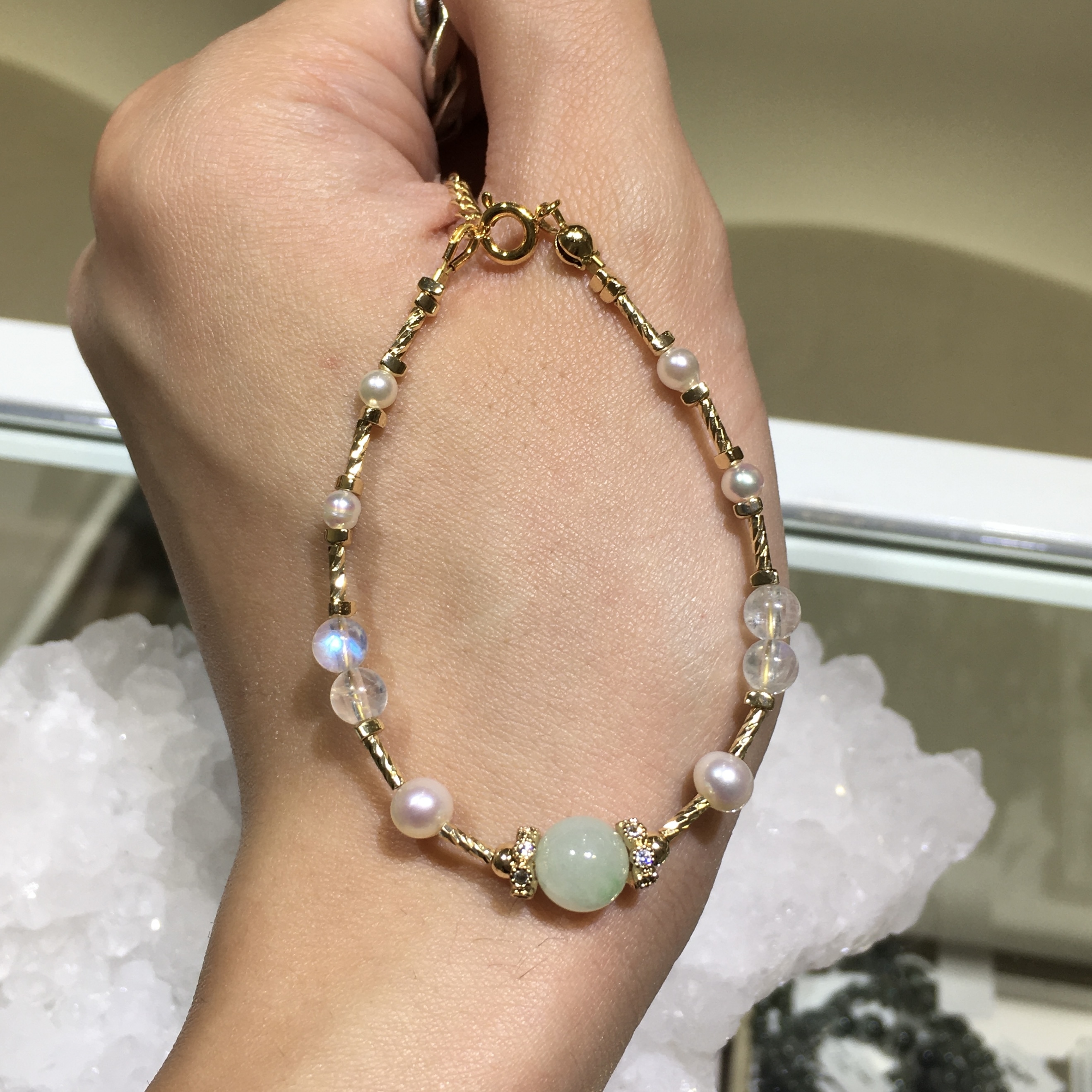 Akoya x 月亮石 x 冰白翡翠手鏈