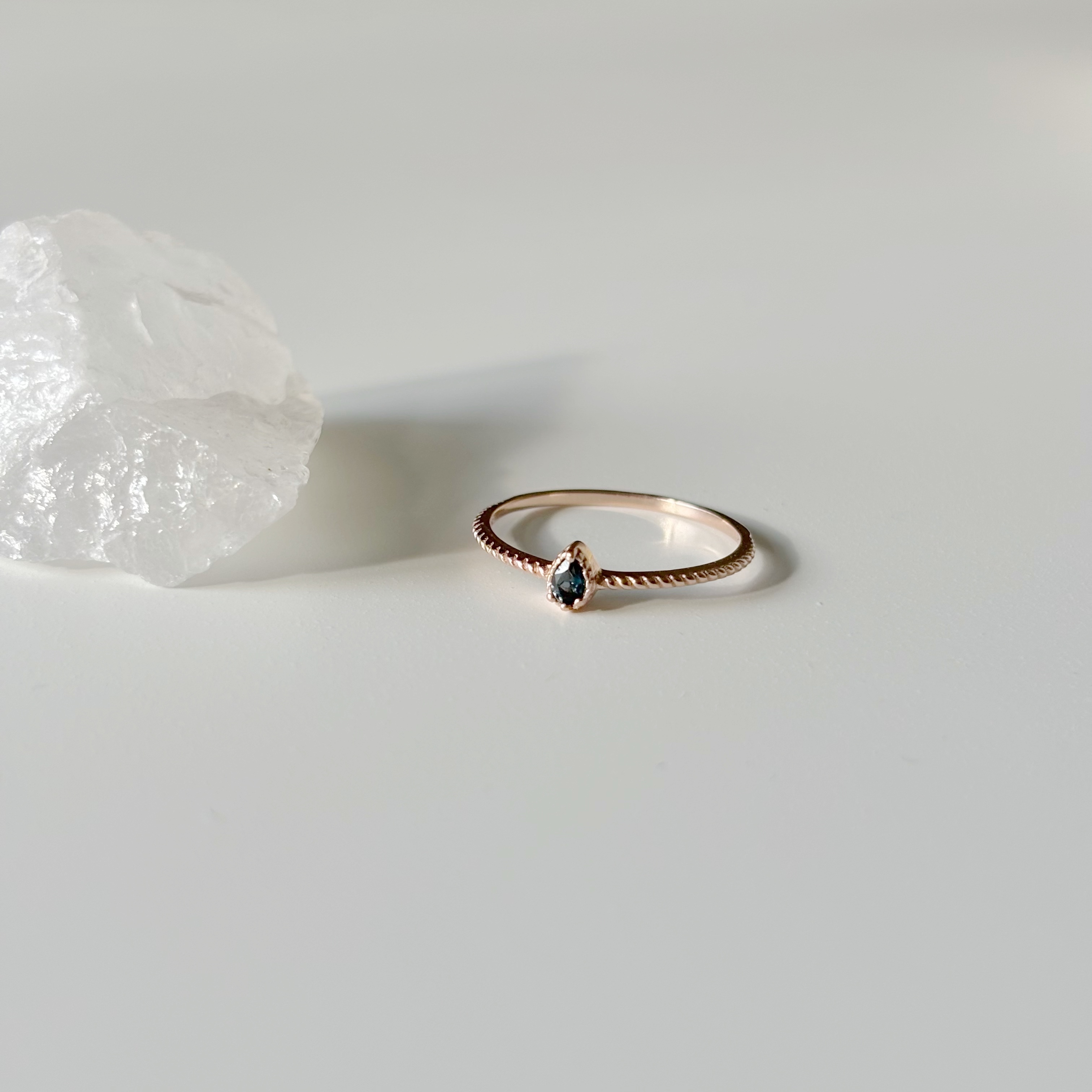 巴洛克水滴倫敦托帕石戒指