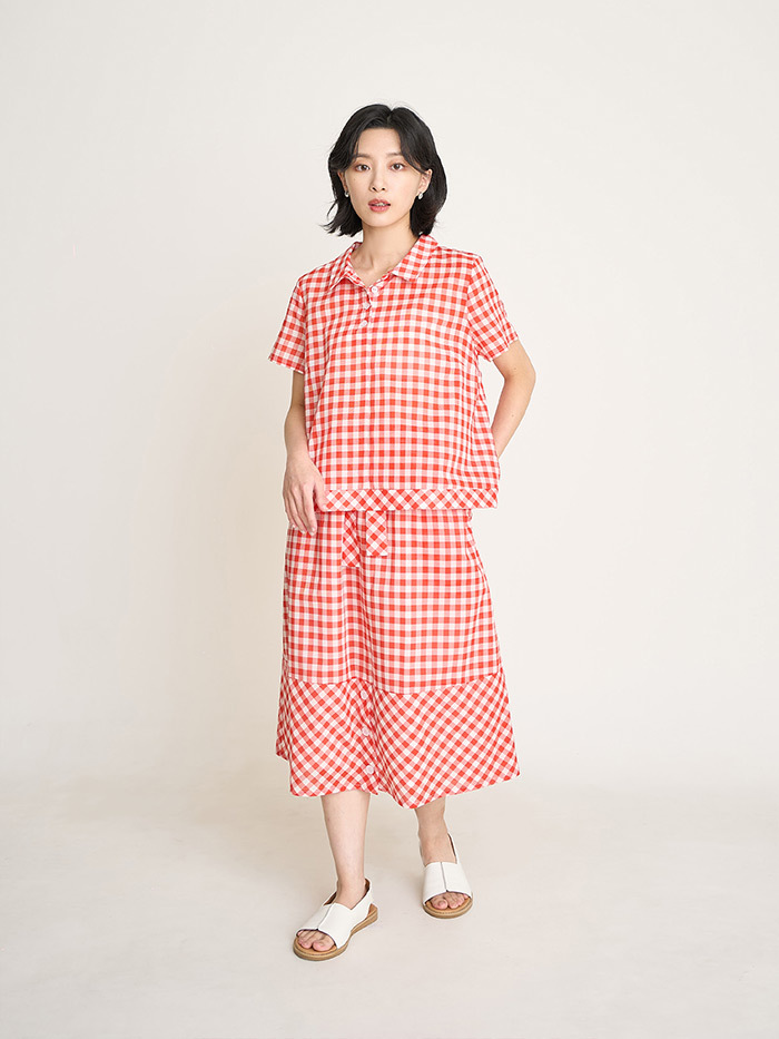 小格半襟拼接上衣-紅白格