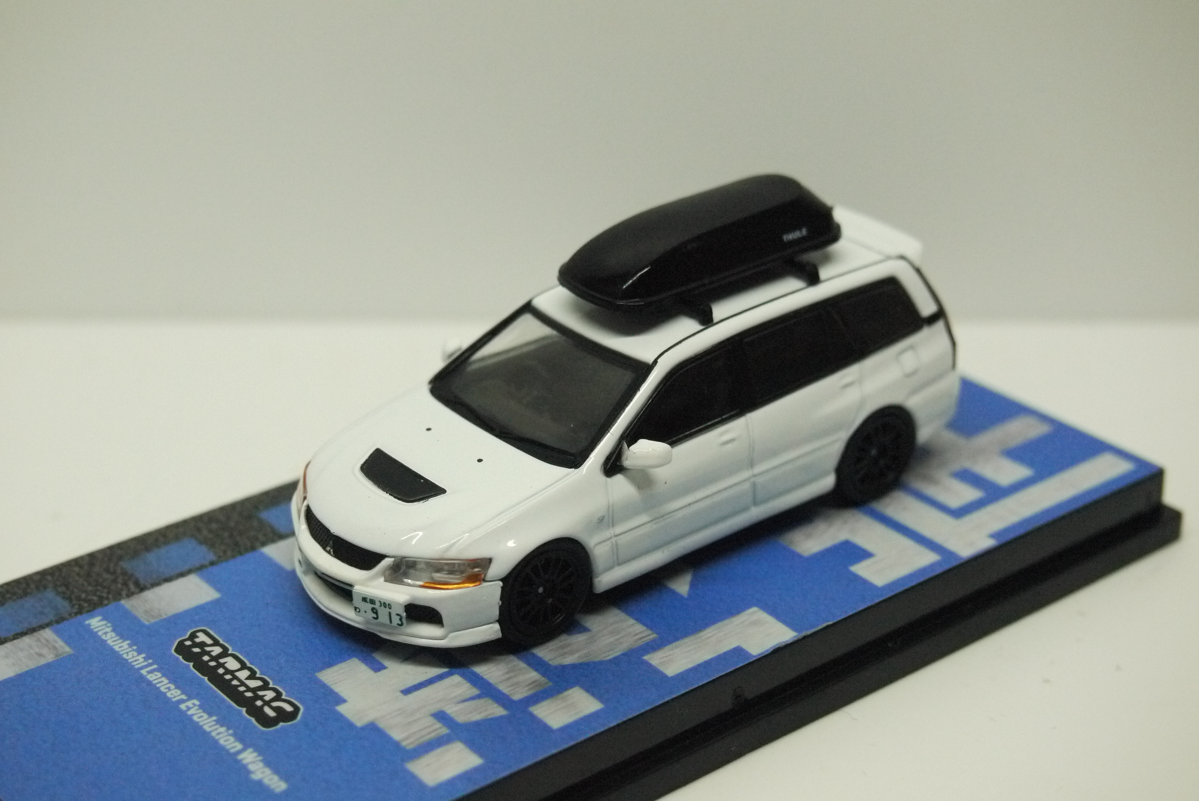 Tarmac Mitsubishi Lancer Evolution Wagon White