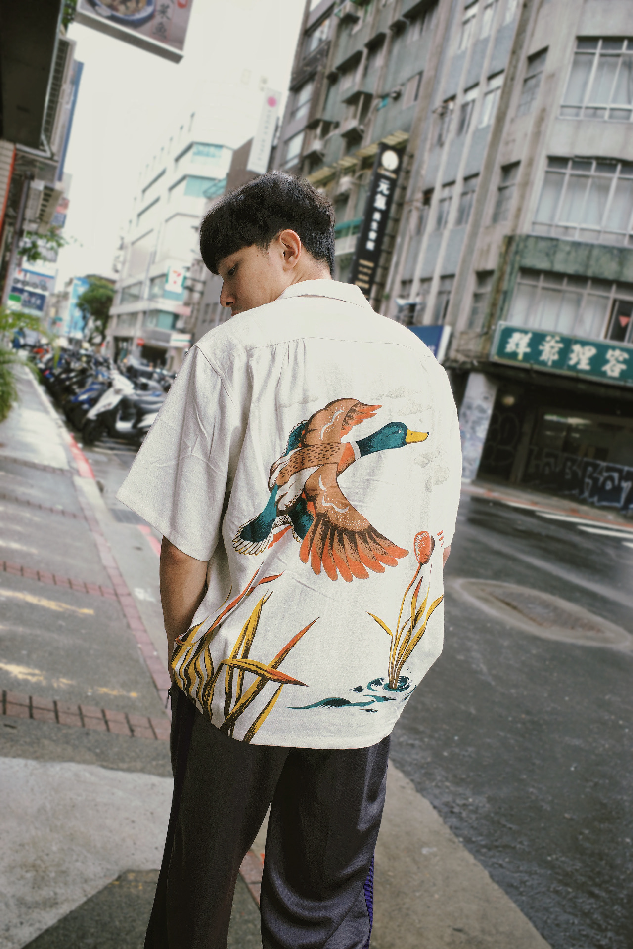 <快速出貨>HUMAN MADE 飛天鴨子亞麻 排扣衫