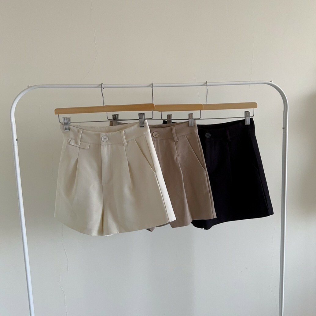 高腰到爆氣質西裝短褲 （現貨）