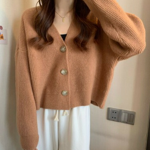 V-neck slouchy knit in orange