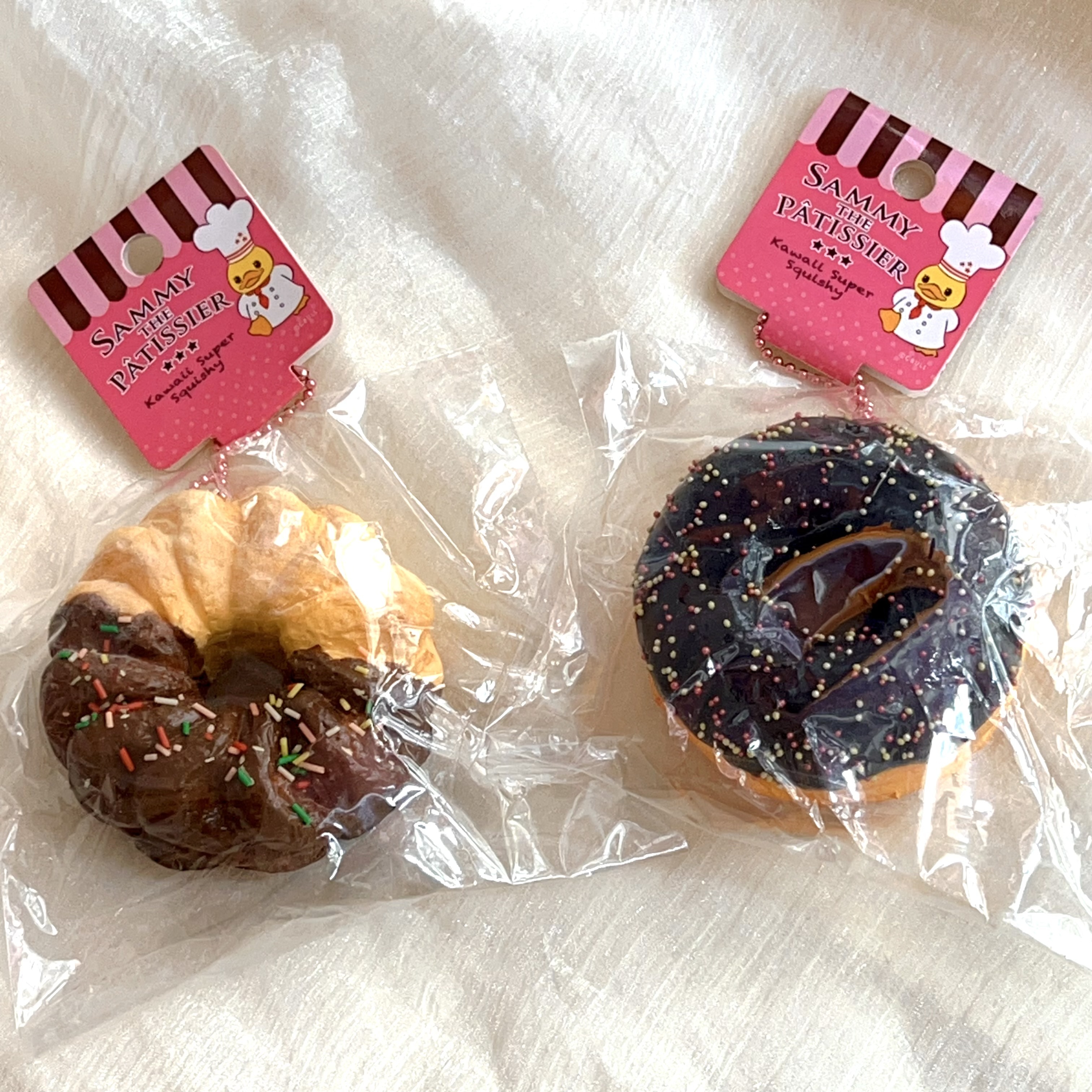 Vintage Sammy donut squishy