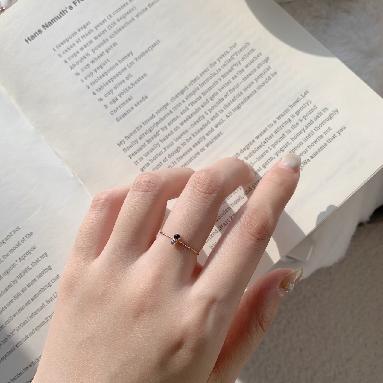 小圓菫青托帕石戒指