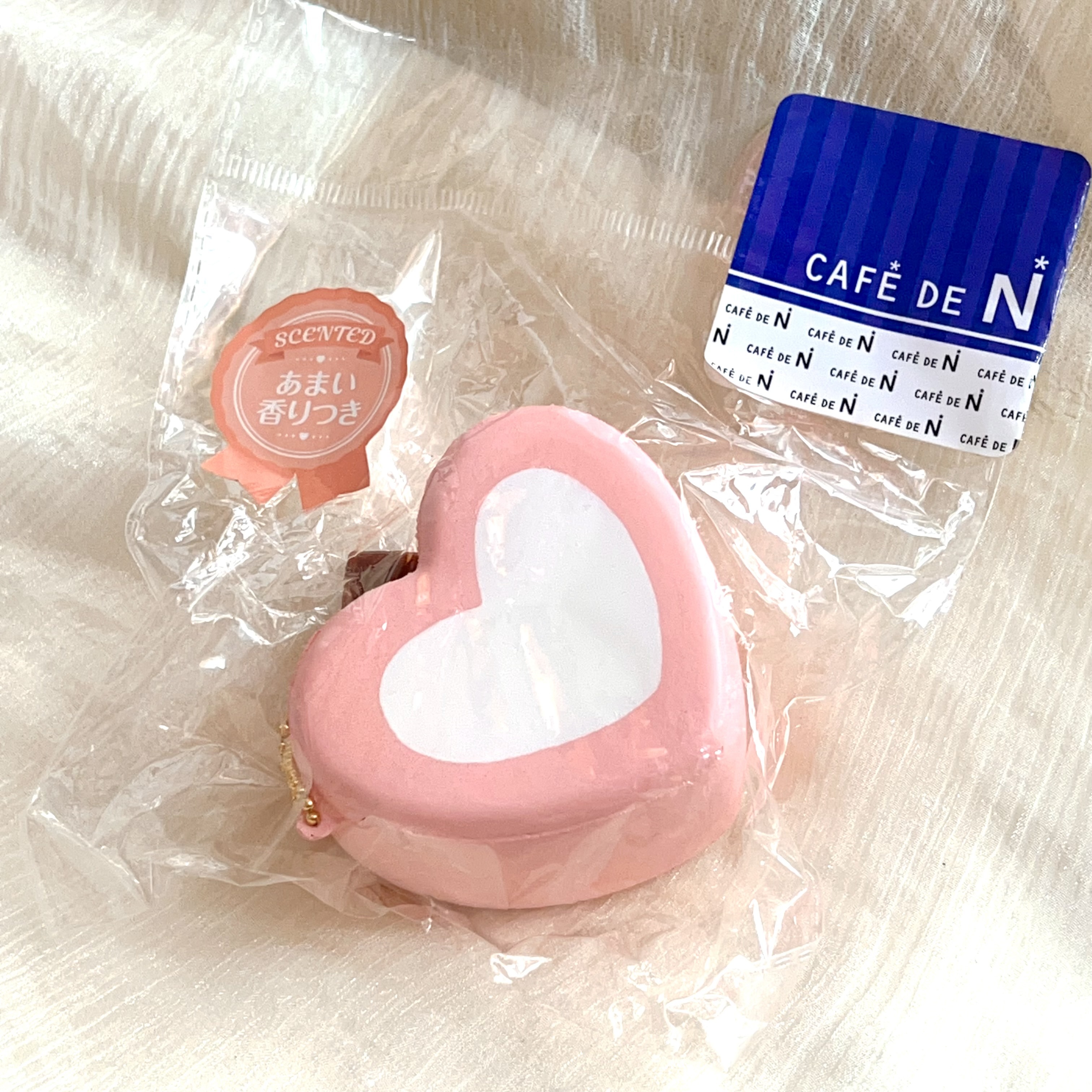 Cafe de N heart marshmallow squishy