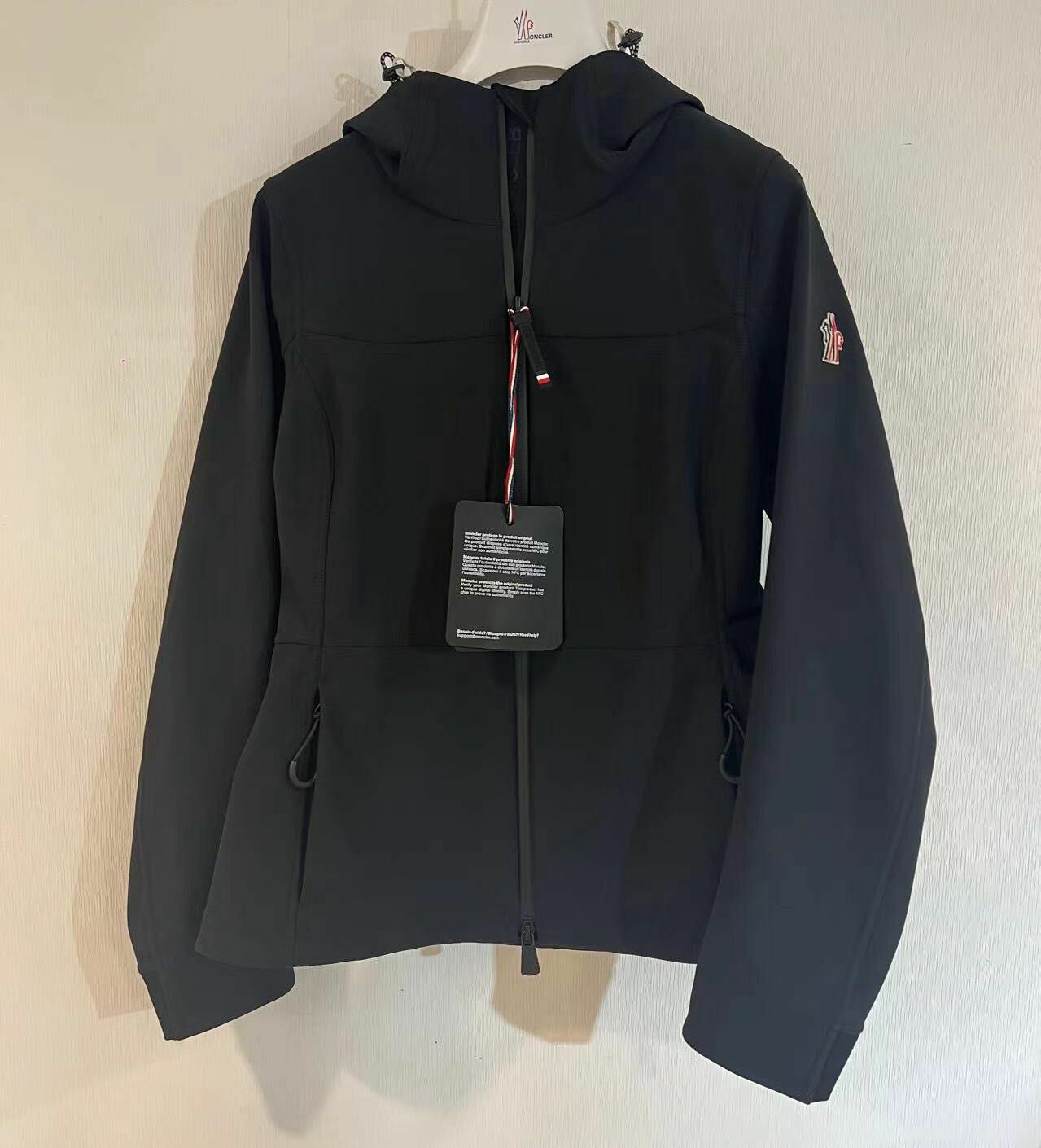 Moncler 簡約百搭風衣 -M