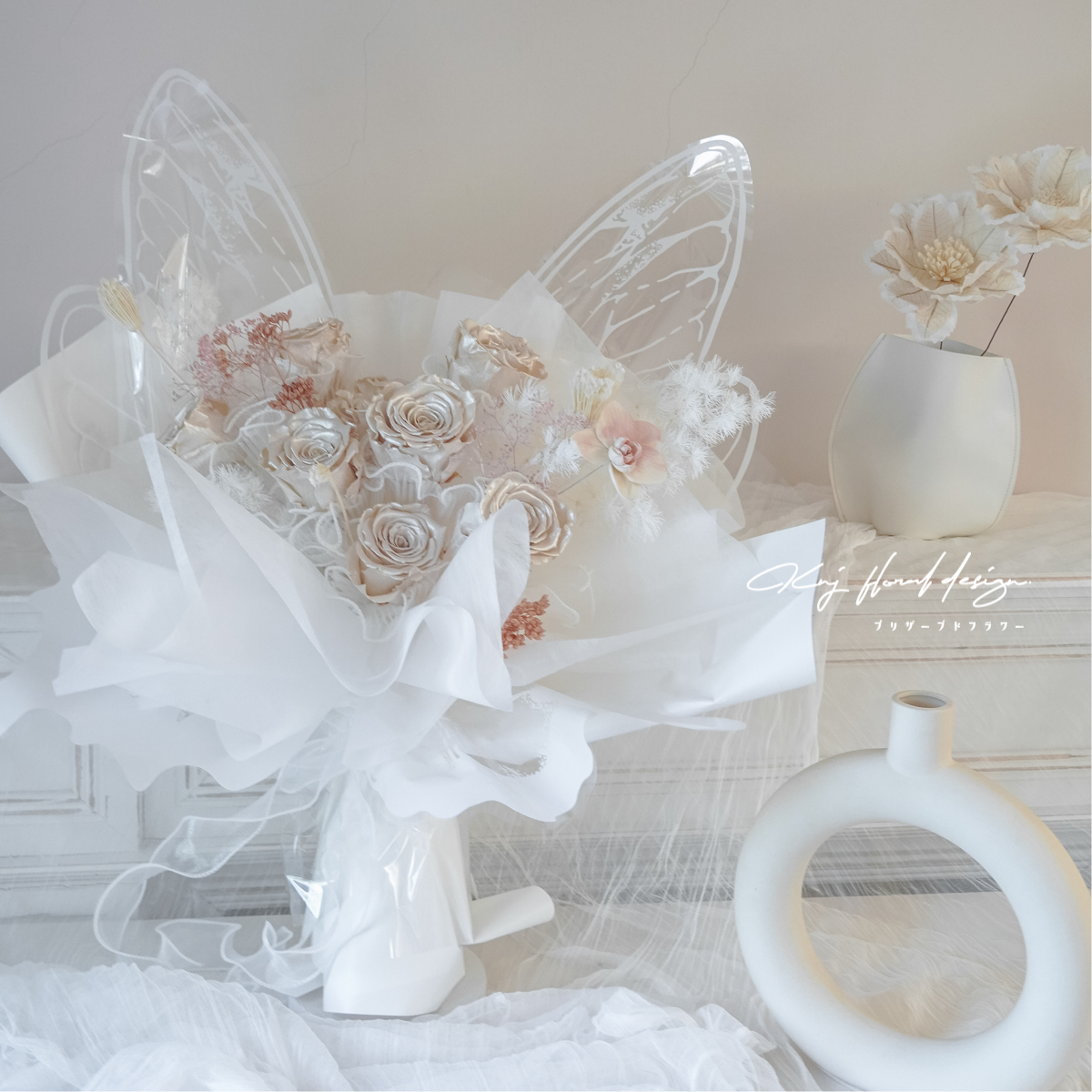 夢幻白．九朵永生玫瑰花束