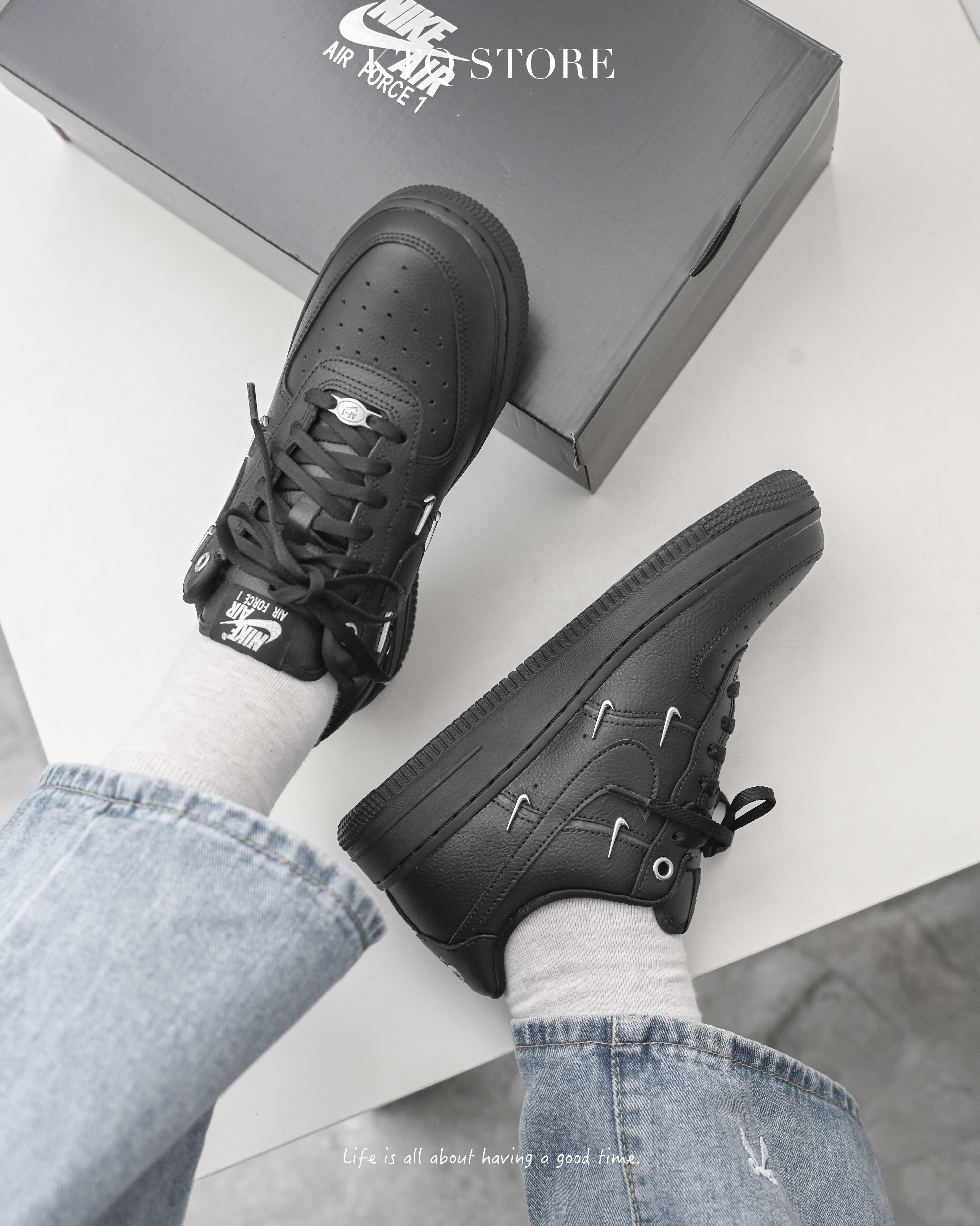 KTQ STORE ‧Nike Air Force 1 AF1 全黑小銀勾 女款 HQ1180-001