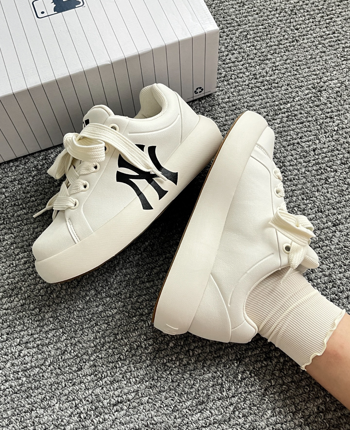 MLB 胖寬造型麵包鞋 厚底 增高 粗鞋帶 小白鞋/預購