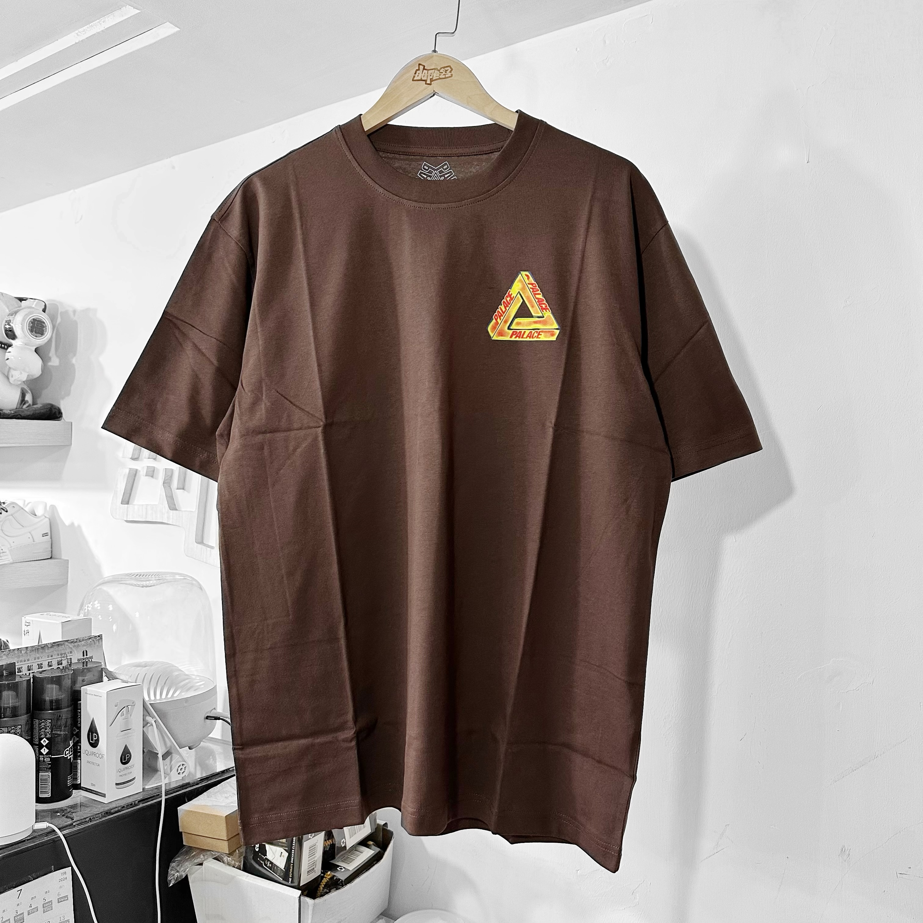 PALACE HEAT SENSI T-SHIRT NICE BROWN