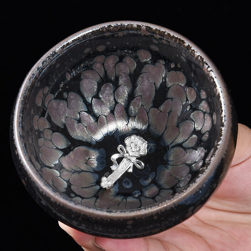 Popular high-end silver-inlaid tea cup, master cup (original mineral oil drop inlay-silver Ruyi)