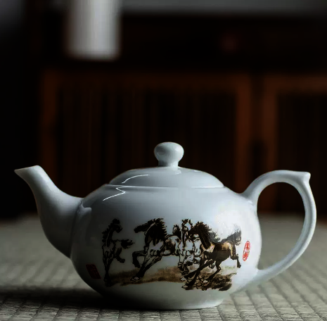 New ceramic single pot ceramic single pot teapot (galloping horse) length 15CM height 8.5CM capacity 230ML