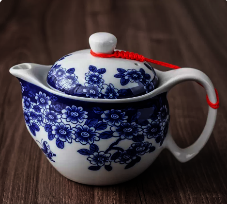 New ceramic teapot single pot (duckbill teapot-Dielianhua) length 15CM height 11CM capacity 300ML