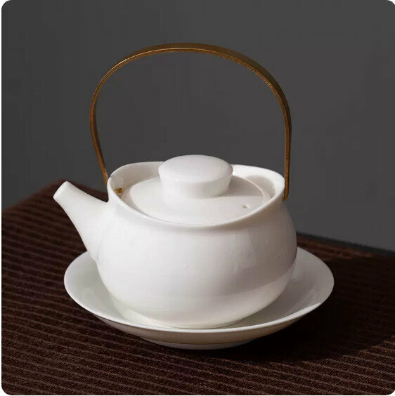 Hotly recommended household Chinese-style ceramic teapot [mutton-fat jade "Yuanbao" teapot with beam]