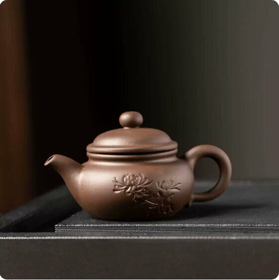 Hotly Recommended Purple Clay Fingertip Pot [Purple Clay "Antique Chrysanthemum"]