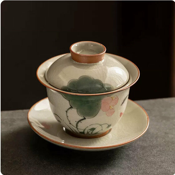 Hotly Recommended Ge Kiln Hand-Painted Sancai Bowl [Lotus Fish]