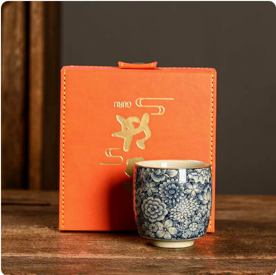 Hotly recommended ceramic blue and white tea cup [straight cup-gift box]