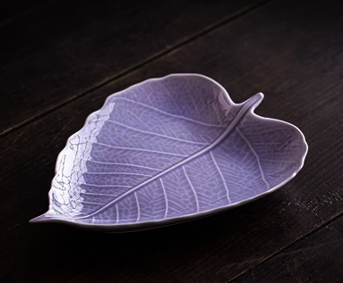 Hot Recommended Retro Bodhi Leaf Ceramic Tea Tray (Violet) (Size: Length 19.5CM* Width 14.6CM* Height 3CM)